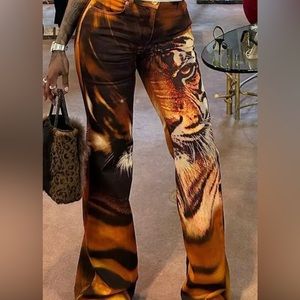 BRAND NEW jeggings type material